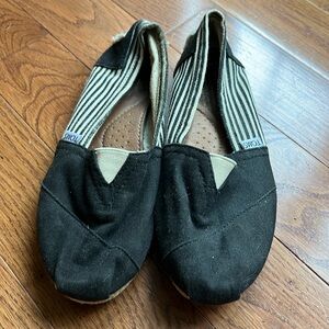 Toms black and white espadrilles